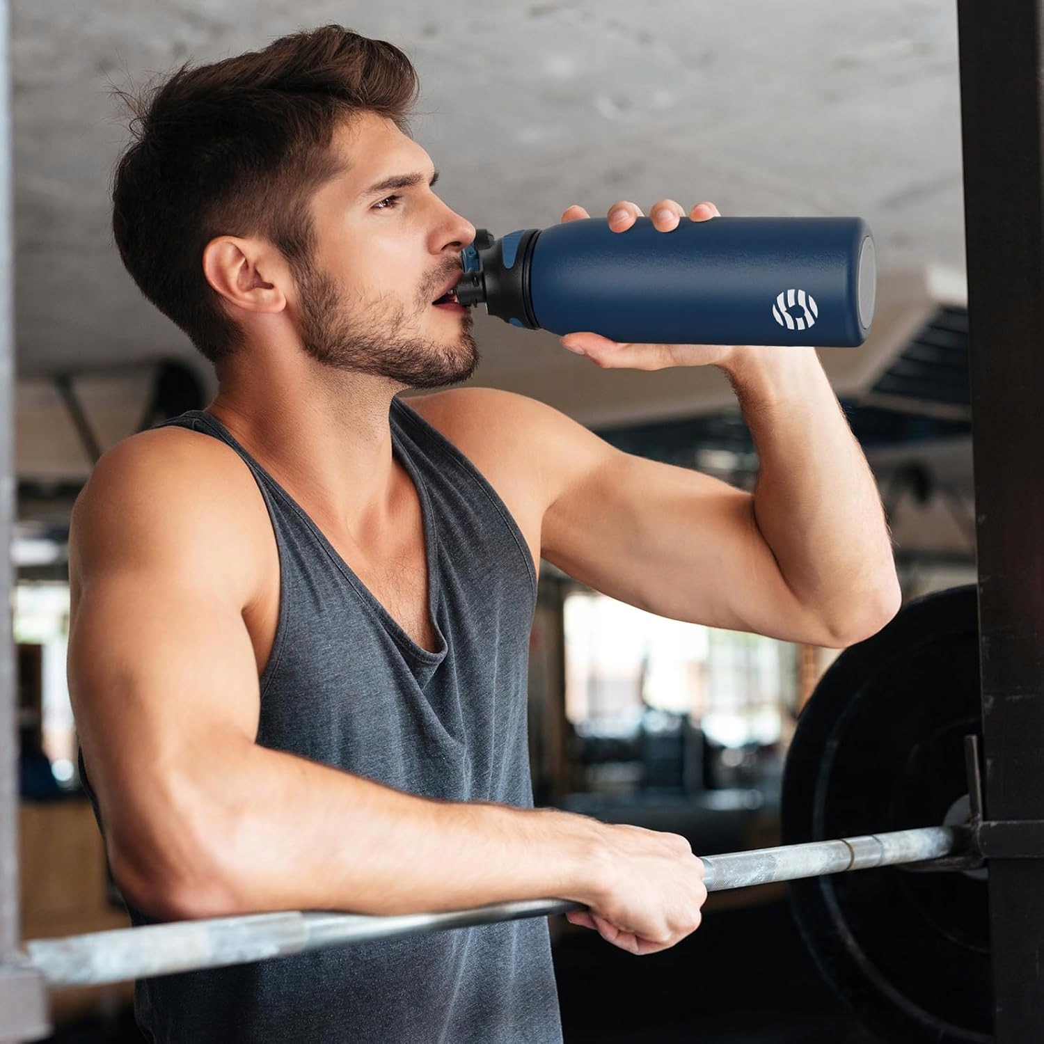 Butelka sportowa z magnetyczną nakrętką Fjbottle 1L do napojów gazowanych - obrazek 7